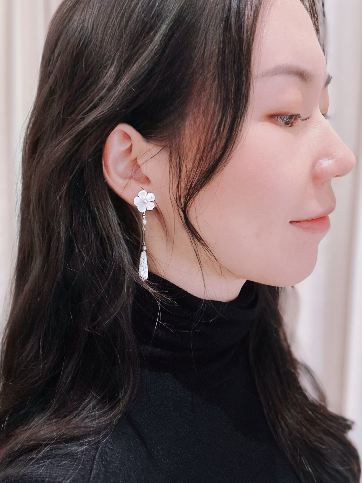 𝚂𝚗𝚘𝚠𝚍𝚛𝚘𝚙 Earrings