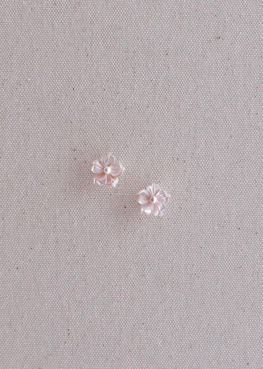 𝚃𝚑𝚎 𝙴𝚍𝚘𝚑𝚒𝚐𝚊𝚗 𝙲𝚑𝚎𝚛𝚛𝚢 𝙴𝚊𝚛𝚛𝚒𝚗𝚐𝚜